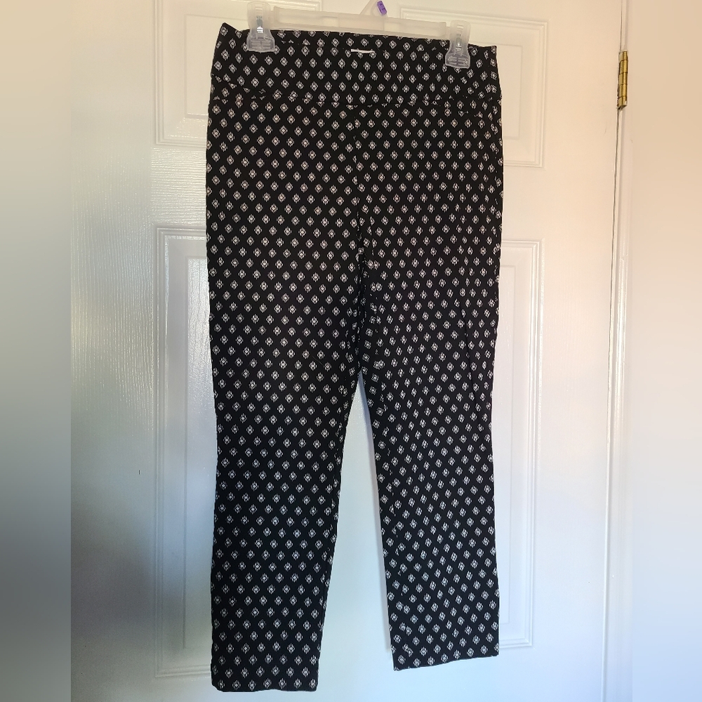 2/$15 Ricki's Black and White Geometric Pants